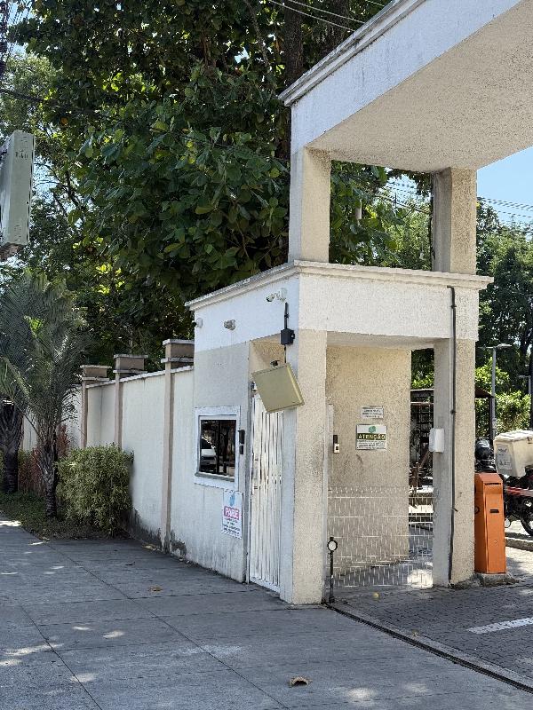 Apartamento em Rio de Janeiro, Cosmos, Rua Das Amendoeiras, N. 305, Apto 103, Bl 05 Lt 27 Qd D, RJ. Área: 80.9m2