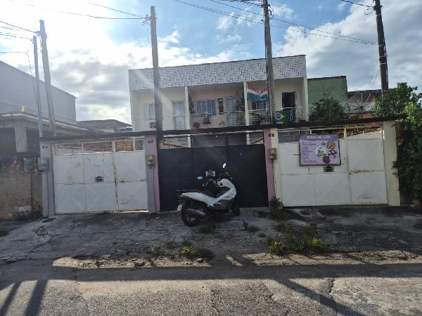 Casa em Queimados, Fanchem, Rua Carlo Gancia, N. 131, Cs 02 Lt 16 Qd 61, RJ. Área: 65.4m2