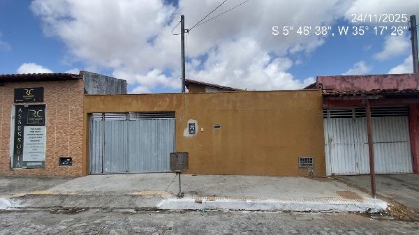 Casa em São Gonçalo do Amarante, Regomoleiro, Rua Francisco Caninde De Lima, N. 466, Casa 12  Lt 215a  Qd 0019, RN. Área: 67.37m2