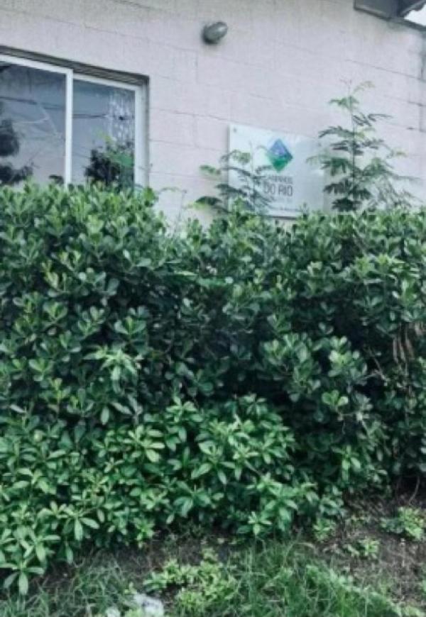 Apartamento em Mesquita, Rocha Sobrinho, Rua Jose Bonifacio, N. 201, Apto 301, Bl 12, Qd 77, Lt 321-A, RJ. Área: 42.9m2