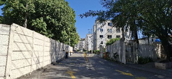 Apartamento em Rio de Janeiro, Bonsucesso, Avenida Itaoca, N. 1465, Apto 502, Bl 16, RJ. Área: 44m2