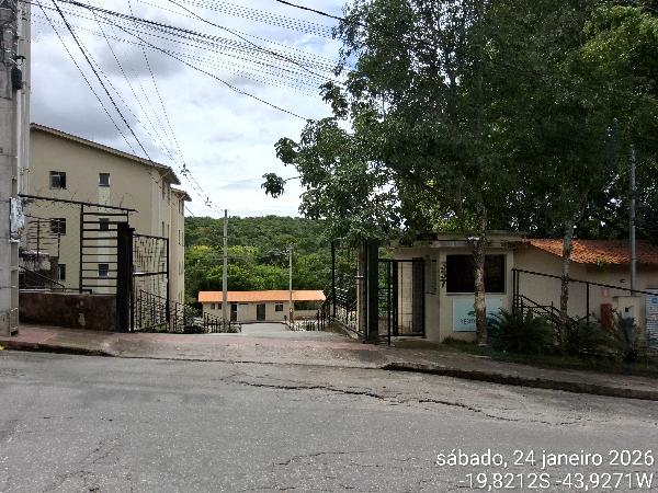 Apartamento em Belo Horizonte, Solimoes, Rua Caviuna, N. 337, Apto 401, Bl 08, MG. Área: 48.29m2