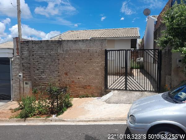 Casa em Marília, Residencial Salvador Bassalobre (padre N, Rua Lourival Pereira Leal, N. 96, Lt 21 Qd M, SP. Área: 45.59m2