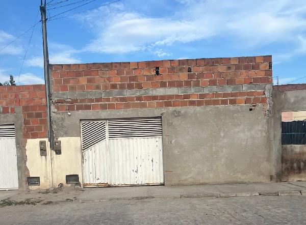 Casa em Feira de Santana, Pedra Ferrada, Avenida Asa Branca, N. 224, Lt 03 Qd D, BA. Área: 38.92m2
