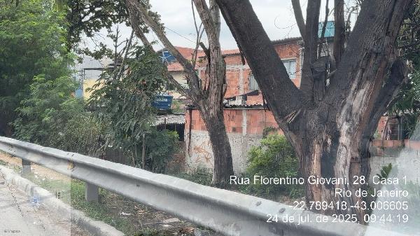 Apartamento em São Gonçalo, Jardim Catarina, Rua Fransilvania, N. 555, Apto 201, Lt 28 Qd 153, RJ. Área: 51.5m2