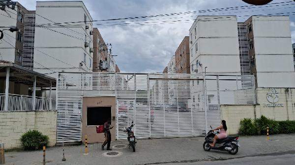 Apartamento em Belford Roxo, Bom Pastor, Estrada Belford Roxo, N. 977, Apto 3a31, Bl 03, RJ. Área: 45m2