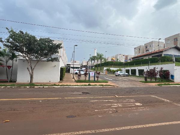 Apartamento em Londrina, Leonor, Rua Oseias Furtoso, N. 1051, Apto 202, Bl 07, Vaga N 57, PR. Área: 46.38m2