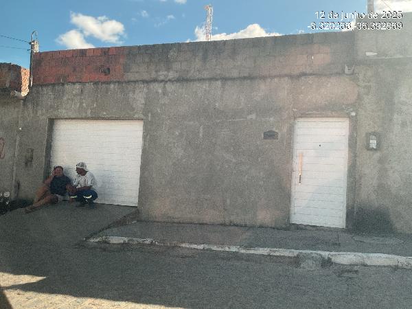 Casa em Belo Jardim, Euno Andrade Da Silva, Rua Erasmo Pereira De Albuquerque, N. 108, Lt02,Qd12, PE. Área: 46.3m2
