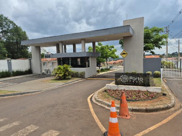 Casa em Ponta Grossa, Piriquitos, Rua Sabia, N. 600, Cs 167, PR. Área: 47.52m2