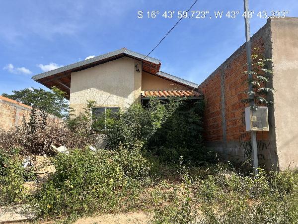 Casa em Montes Claros, Residencial Portal Dos Ipes, Rua G, N. 80, Lt 21 Qd 10, MG. Área: 51.39m2