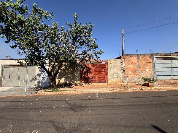 Casa em Ribeirão Preto, Jardim Cristo Redentor, Rua Doutor Carlos Luiz Campana, N. 450,, SP. Área: 46.7m2