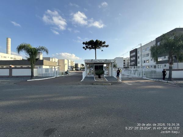 Apartamento em Campo Largo, Jardim Itaqui, Rua Maria Joaquina Vaz, N. 721, Apto 402, Bl 07 Box 199, PR. Área: 40m2