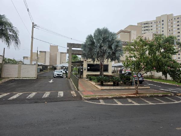 Apartamento em Uberlândia, Jardim Patricia, Avenida Dos Eucaliptos, N. 1140, Apto 301, Bl 02  Vg 524, MG. Área: 39.3m2