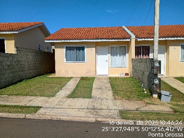 Casa em Ponta Grossa, Piriquitos, Rua Sabia, N. 600, Casa 102, PR. Área: 47.52m2
