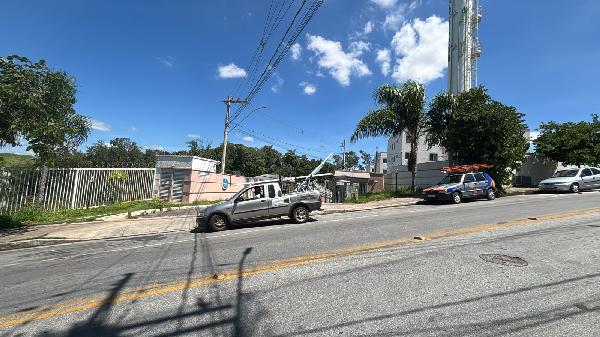 Apartamento em Betim, Parque Das Industrias, Rua Artur Rabelo, N. 1, Apto 403, Bl 02 Pav 04 Vg 32, MG. Área: 43.95m2