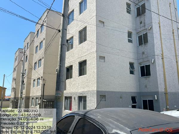 Apartamento em Rio de Janeiro, Santa Cruz, Estrada Da Pedra, N. 753, Apto 307, Bl 04, RJ. Área: 43.08m2