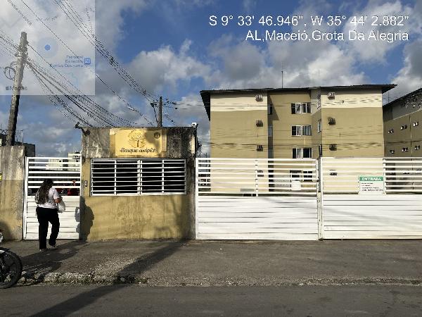 Apartamento em Maceió, Benedito Bentes, Rua Projetada O, N. 86, Apto 303, Bl 09, AL. Área: 42.42m2