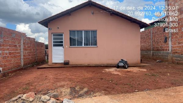 Casa em Passos, Recanto Dos Pinheiros, Rua Paulo Roberto Dos Santos, N. 70, Lt 06 Qd G, MG. Área: 43.37m2