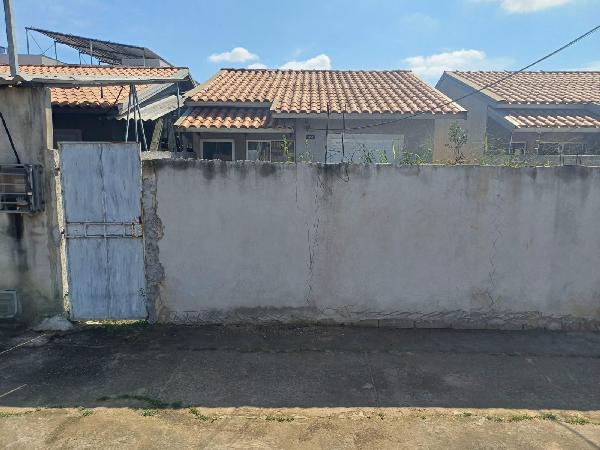 Casa em Campos dos Goytacazes, Goytacazes, Rua Escriva Maria Jose Neves De Carvalho, N. 29, Lt  14 Qd 09, RJ. Área: 51.4m2