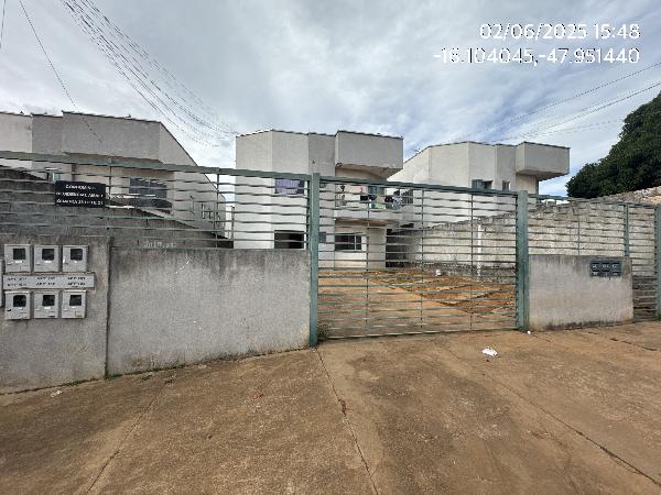 Apartamento em Cidade Ocidental, Parque Araguari, Quadra 35, N. Sn, Apto 102, Vg 102 Pav Terreo Lt 21 Rua Porto Aleg, GO. Área: 50.13m2