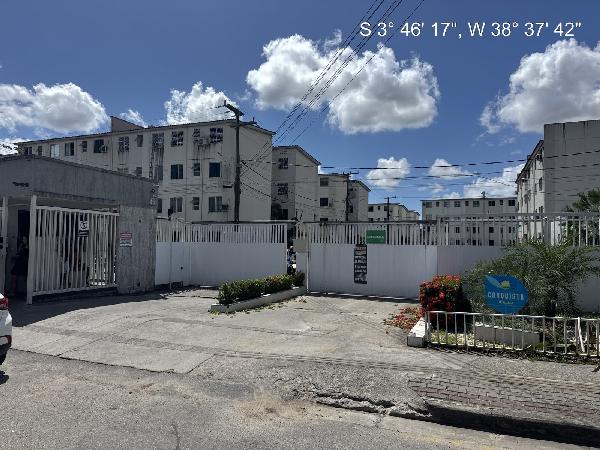 Apartamento em Caucaia, Araturi (jurema), Rua A1/ Avenida Central, N. 184, Apto 401, Bl 17, CE. Área: 42.64m2