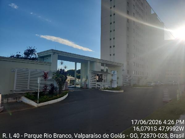 Apartamento em Valparaíso de Goiás, Parque Das Cachoeiras, Condominio Residencial 10 Bloco A, N. Sn, Apto 1005, Via Publica Fazenda Santa Maria, GO. Área: 49.07m2