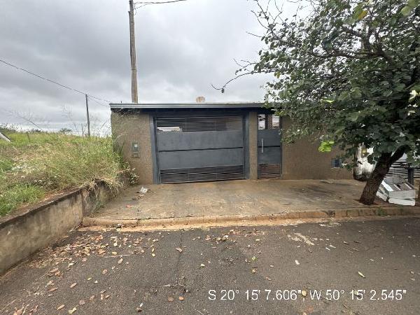 Casa em Fernandópolis, Wilson Moreira Da Silva, Avenida Antonio Bento Barreto, N. 128, Lote 15 Quadra 09, SP. Área: 47.59m2