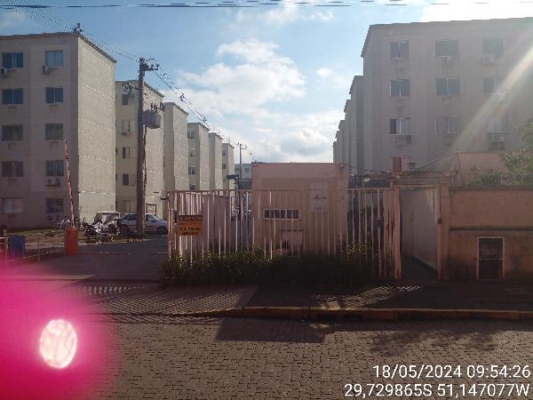 Apartamento em São Leopoldo, Santos Dumont, Rua Ricardo Joao Merker, N. 44, Apto 401, Bl 26 Qd 2918 Zn 20 Setor B, RS. Área: 41.19m2