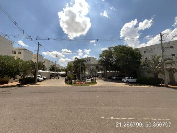 Apartamento em Birigui, Vila Giampietro, Rua Armando Delle, N. 77, Apto 202, Bl 10, SP. Área: 44.01m2