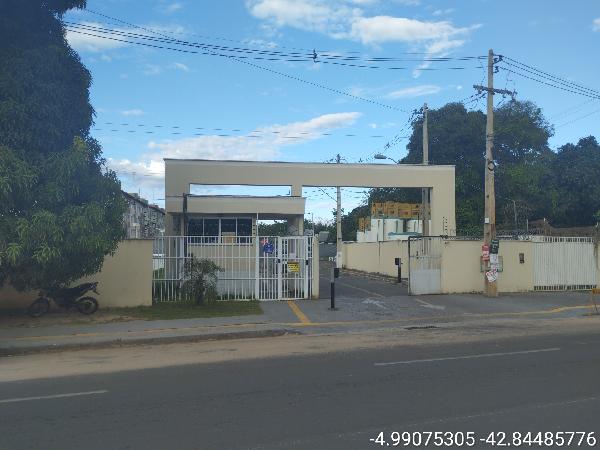 Apartamento em Teresina, Santa Maria, Avenida Poty Velho, N. 5206, Apto 03, Bl 09, PI. Área: 48.68m2