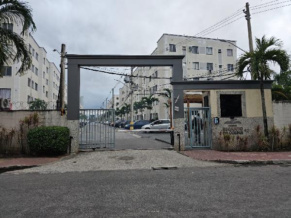 Apartamento em Rio de Janeiro, Santa Cruz, Rua Projetada B, N. 92, Apto 406, Bl 01, RJ. Área: 46.26m2