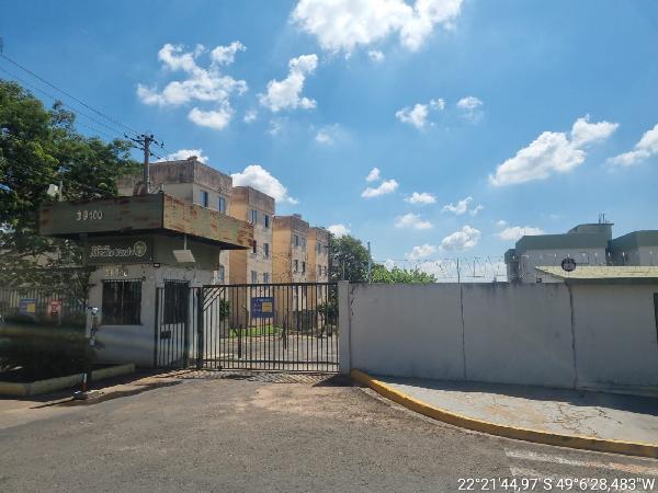 Apartamento em Bauru, Monte Verde, Rua Dois, N. 1-10, Apto 33, Bl A16, SP. Área: 48.56m2