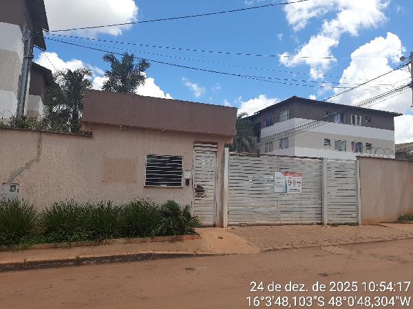 Apartamento em Valparaíso de Goiás, Setor De Chacaras Anhanguera C, Quadra 18, N. Sn, Apto 204, Qd18 Bl A, GO. Área: 45.13m2