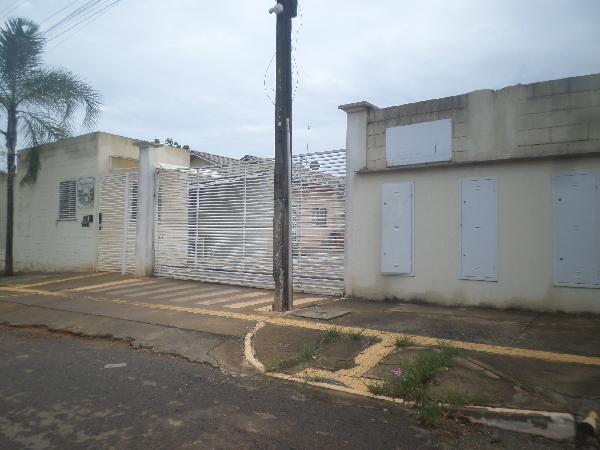 Casa em Luziânia, Jardim Planalto, Rua 5, N. Sn, Cs 02, Qd 44, Lt 13a, GO. Área: 49.97m2