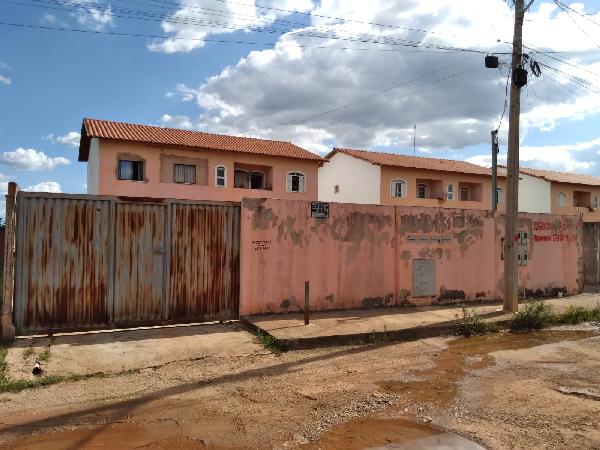 Apartamento em Águas Lindas de Goiás, Jardim Da Barragem Vi, Quadra 72, N. Sn, Apto 102, Lt 08, Rua 18, Vg 02, GO. Área: 63.73m2