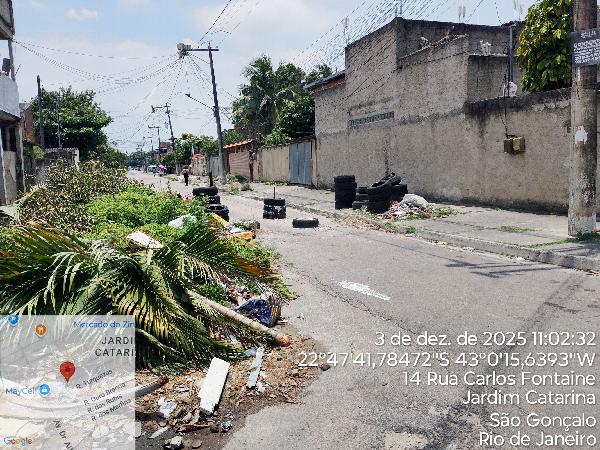 Apartamento em São Gonçalo, Jardim Catarina, Rua Turmalina, N. 1370, Apto 214, Lt 37-A1, RJ. Área: 32.28m2