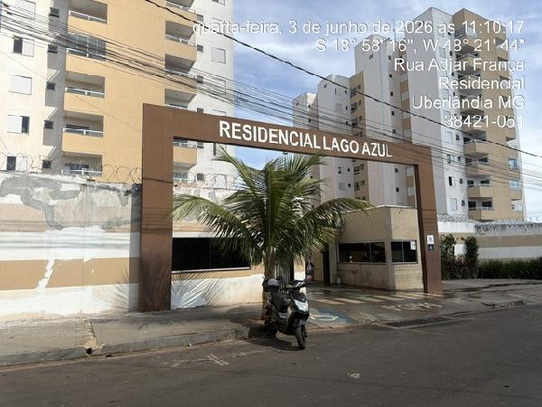 Apartamento em Uberlândia, Residencial Lago Azul, Rua Adjar Franca, N. 62, Apto 508, Bl 03, Pav 5, MG. Área: 55.23m2