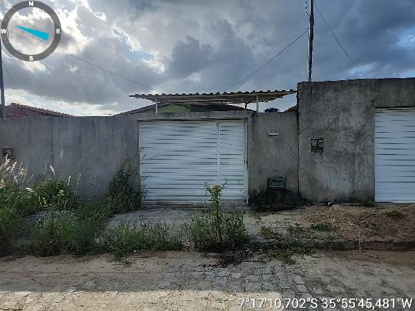 Casa em Campina Grande, Cidades, Rua Walmir Paulo, N. 436, Lt 18 Qd F, PB. Área: 50m2