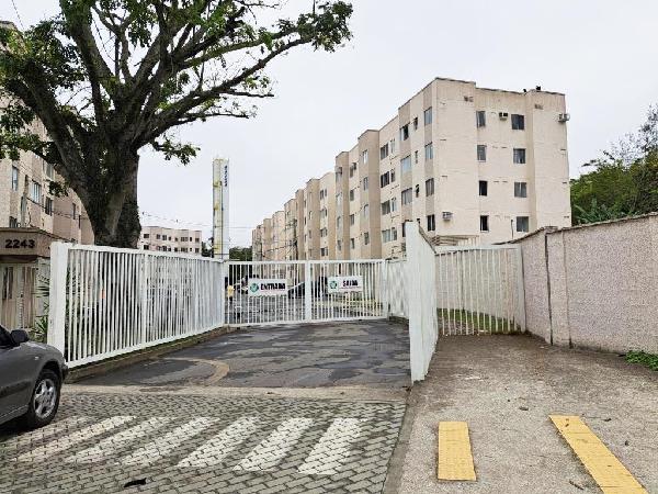 Apartamento em Rio de Janeiro, Santa Cruz, Estrada Da Pedra, N. 2243, Apto 501, Bl 06, RJ. Área: 41.27m2