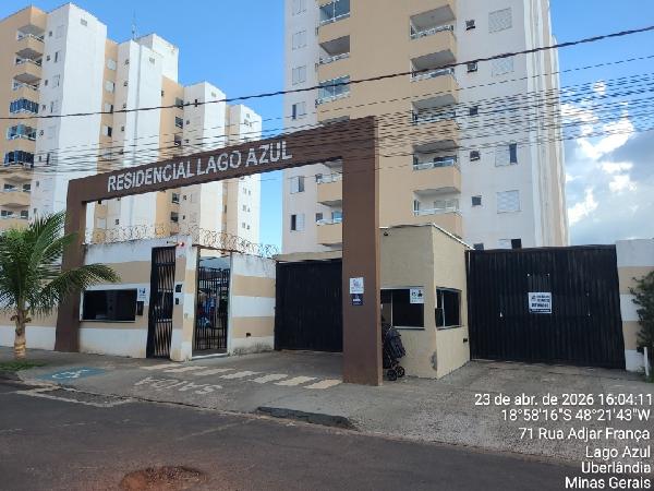 Apartamento em Uberlândia, Residencial Lago Azul, Rua Adjar Franca, N. 62, Apto 304, Pav 03 Bl 03, MG. Área: 51.25m2