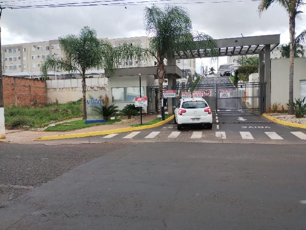 Apartamento em Jaboticabal, Sorocabano, Avenida Carlos Berchieri, N. 2338, Apto 31, Torre 07 Bl A, SP. Área: 43.06m2
