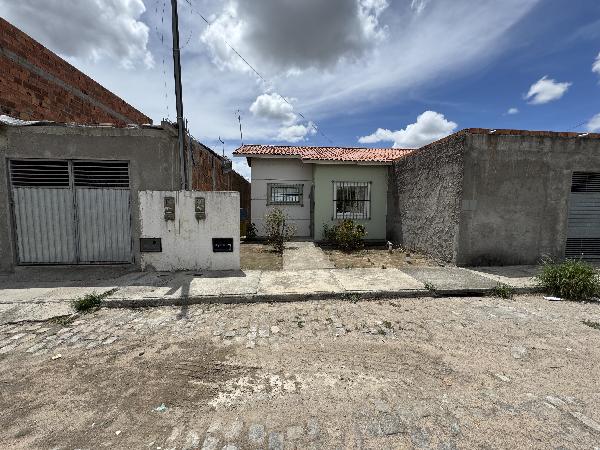Casa em Feira de Santana, Asa Branca, Estrada Da Pedra Ferrada, N. 26, Quadra E, BA. Área: 34.04m2