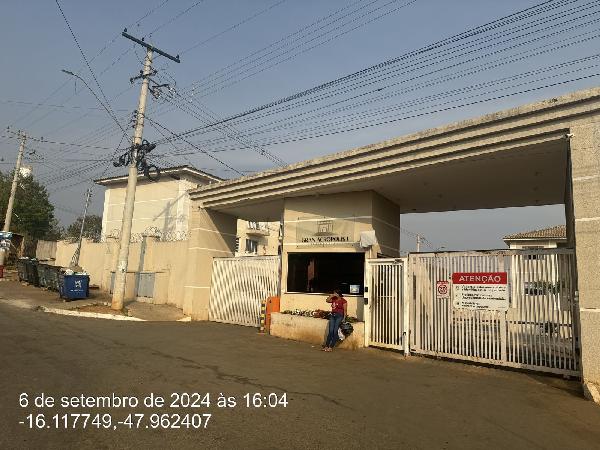 Apartamento em Luziânia, Fazenda Saia Velha, Rua Araguaia, N. Sn, Apto 201, Duplex, Bl 49, Gleba Ga2, GO. Área: 56.62m2