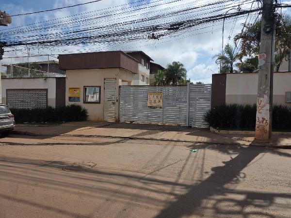 Apartamento em Valparaíso de Goiás, Setor De Chacaras Anhanguera C, Rua Minas Gerais, N. Sn, Apto 203, Bl B, Ch 3, Qd 19, GO. Área: 45.13m2