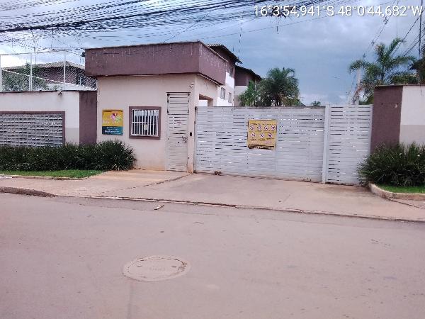 Apartamento em Valparaíso de Goiás, Setor De Chacaras Anhanguera C, Rua Minas Gerais, N. Sn, Apto 303, Bl L, Ch 3, Qd 19, GO. Área: 45.13m2