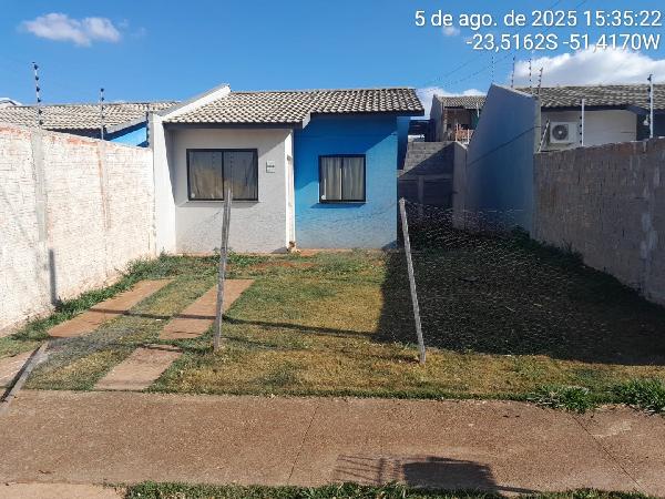 Casa em Apucarana, Conjunto Habitacional Solo Sagrado, Rua Caio Augusto Pezarini Salinet, N. 1098, Lt 28 Qd 11, PR. Área: 42.37m2