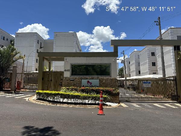 Apartamento em Araraquara, Jardim Quitandinha Ii, Avenida Marginal Do Corrego Dos Martins, N. 445, Apto 101, 1 Pavimento Bl 29, SP. Área: 43.2m2