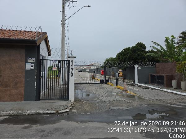 Casa em Canas, Centro, Do Meio, N. 1170, Cs 03 Bl 03, SP. Área: 52.3m2
