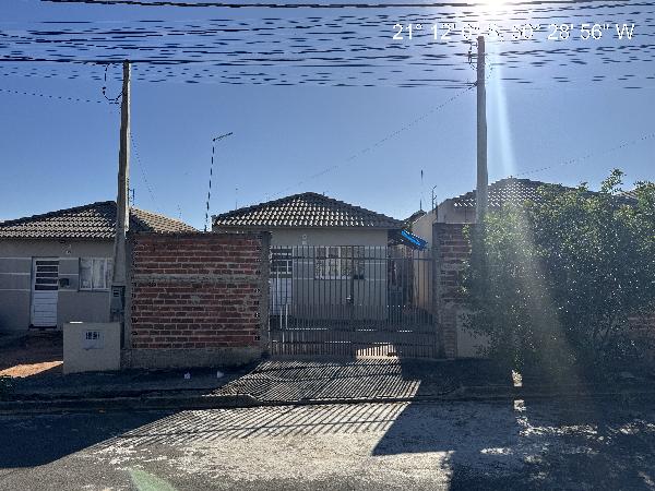 Casa em Araçatuba, Residencial Luana, Rua Dois, N. 270, Qd C Lt 19, SP. Área: 44.82m2