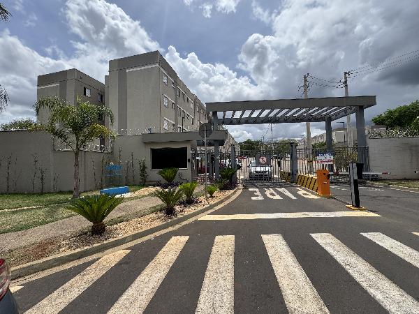 Apartamento em Ribeirão Preto, Jardim Aeroporto, Via Jeronimo Alfredo Amor Espin, N. 400, Apto 31, Bl A Torre 1, SP. Área: 43.06m2